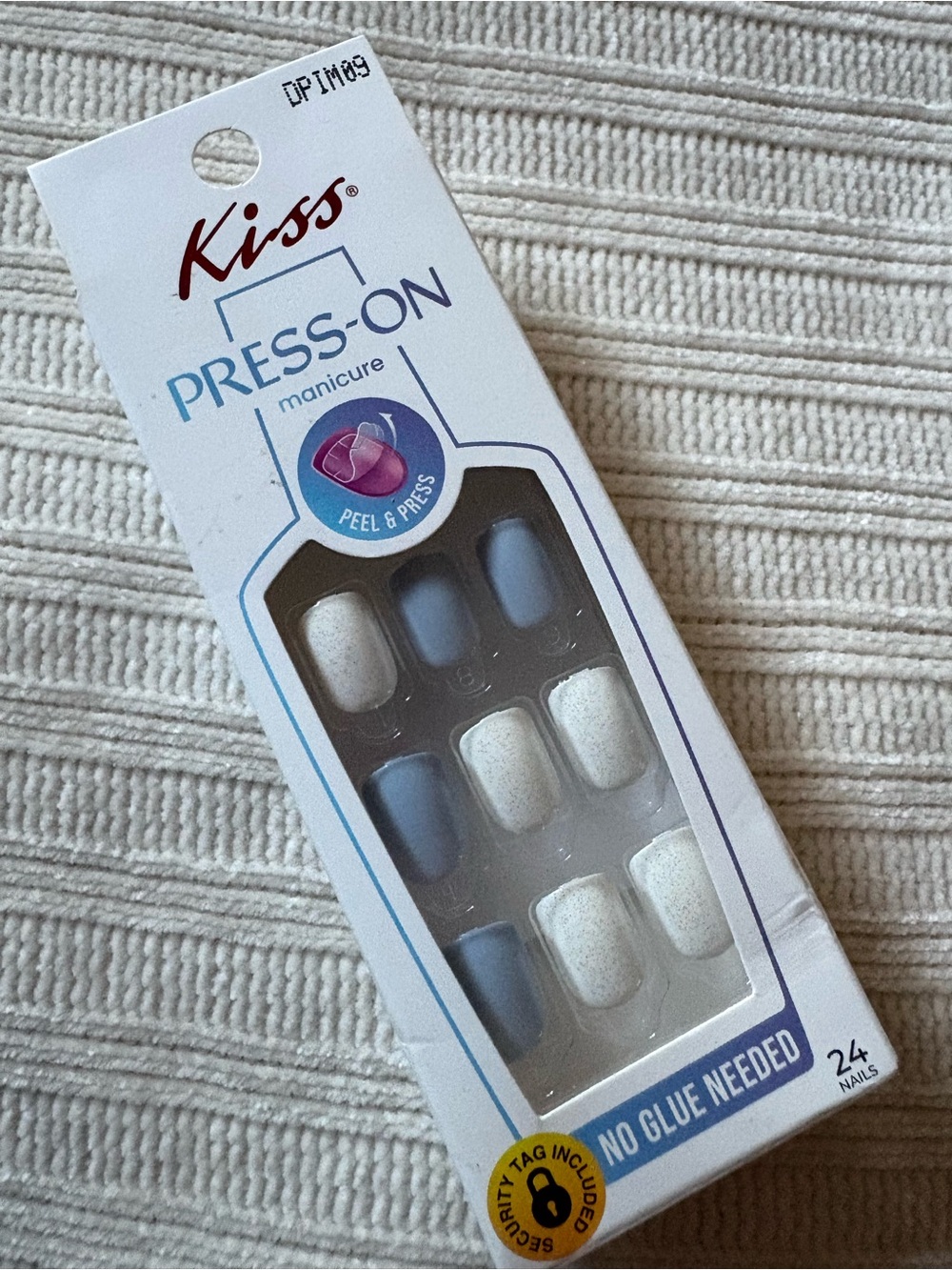 New Kiss Press-On Manicure in Blue & Pearl White Press on Nails